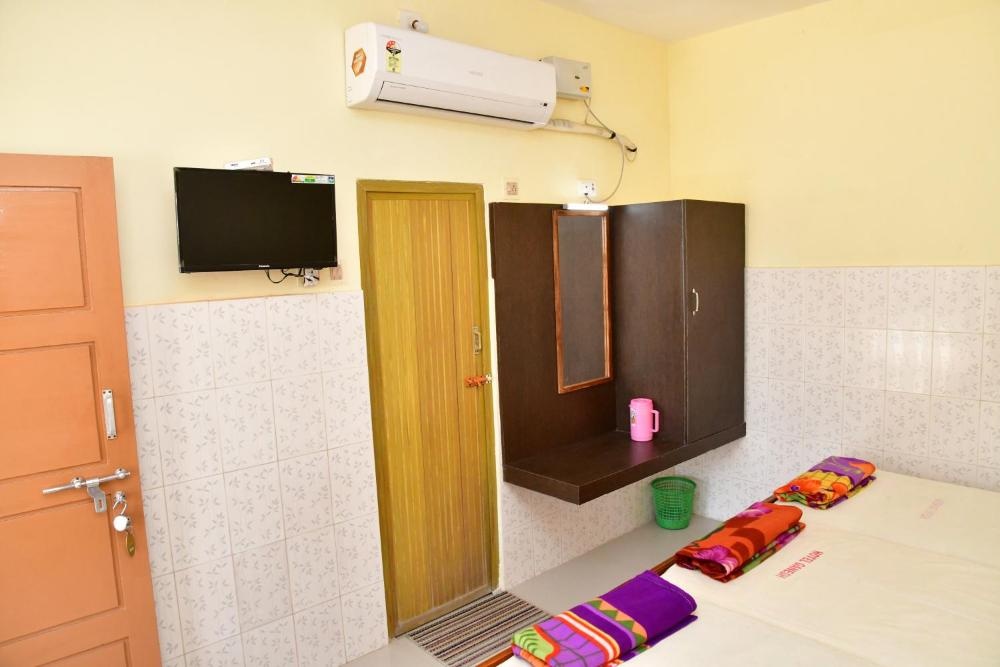 Room image 5
