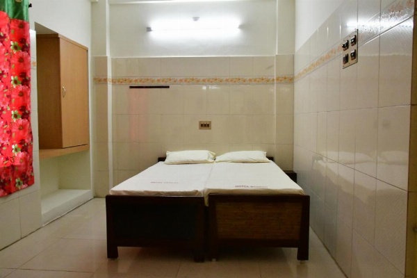 Hotel Ganesh Lodge image 9